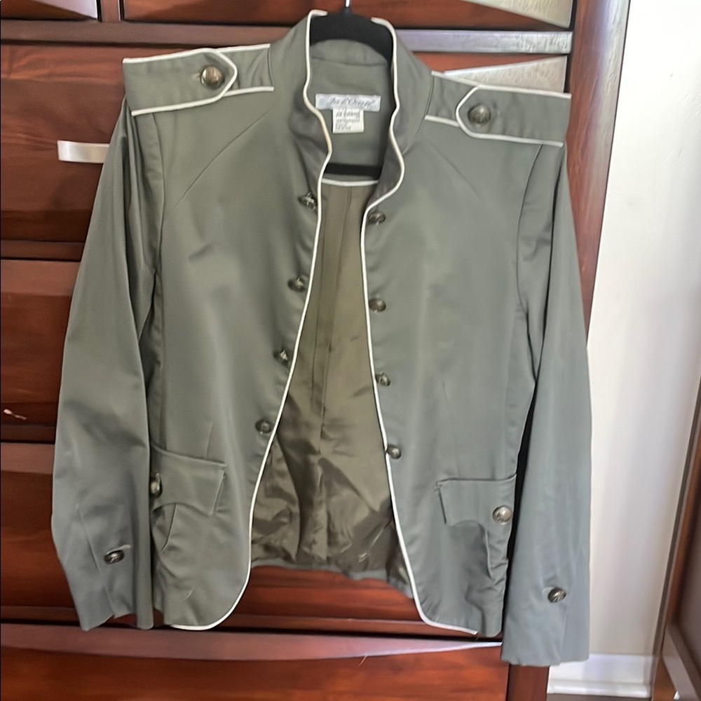 Light Olive Green Military Style Blazer with Stand-Up Collar and Epaulettes